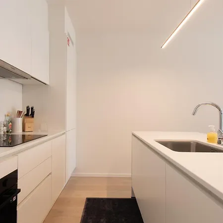 Serendipity - New 2 With Free Parking Appartement