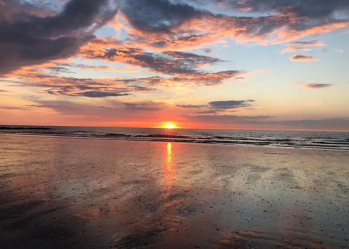 Serendipity - New 2 With Free Parking * Oostende